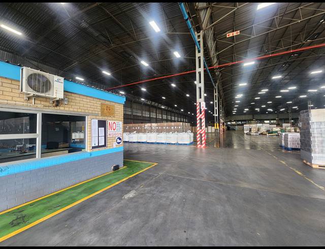 24,910M² WAREHOUSE TO LET IN WADEVILLE